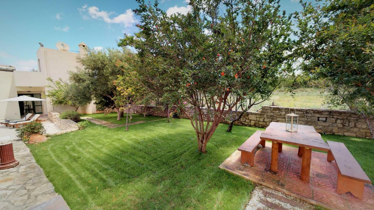 Villa Eleni Asprouliánoi Exterior foto
